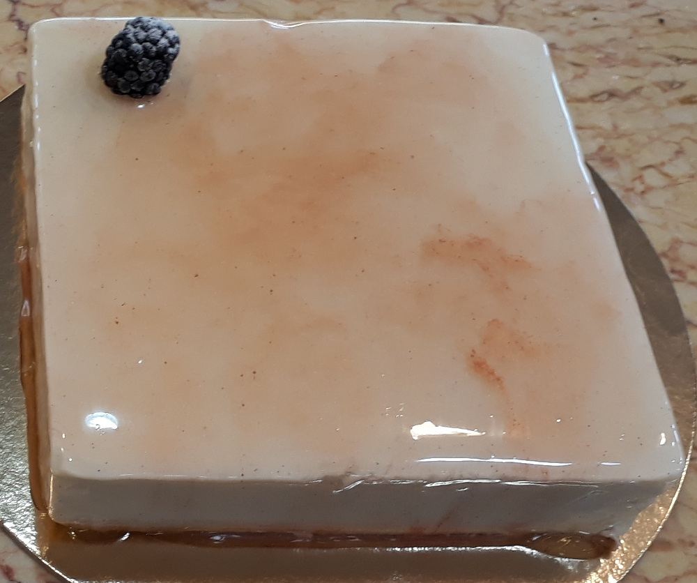 mousse alla vaniglia e bavarese alle more torta mora vanitosa